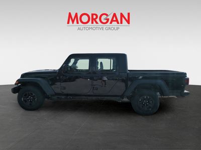 2026 Jeep Gladiator — photo 8 view