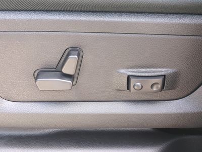 2026 Ram 3500 — photo 20 view