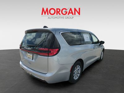 2026 Chrysler Pacifica — detail view