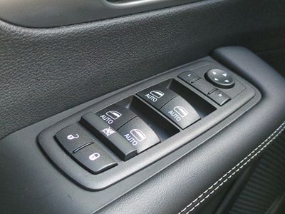 2026 Chrysler Pacifica — photo 26 view