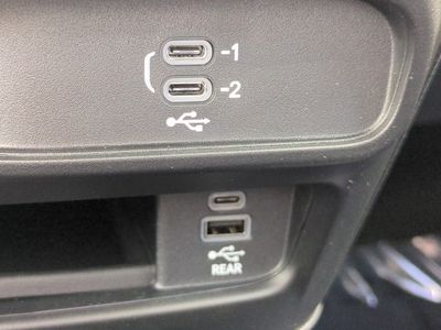 2026 Chrysler Pacifica — photo 24 view