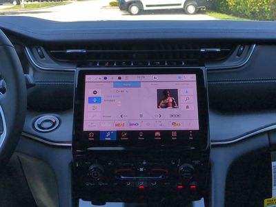 2025 Jeep Grand Cherokee - Photo 19