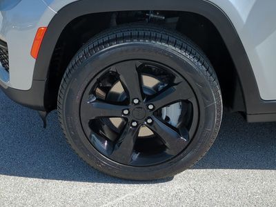 2025 Jeep Grand Cherokee - Photo 11