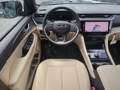 2026 Jeep Grand Cherokee - Photo 17