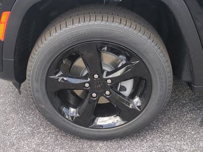 2026 Jeep Grand Cherokee - Photo 11