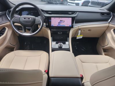 2026 Jeep Grand Cherokee - Photo 16