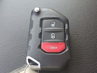 2026 Jeep Wrangler - Photo 32