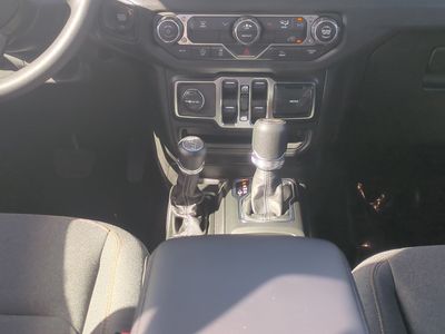 2026 Jeep Wrangler - Photo 20