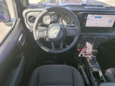 2026 Jeep Wrangler - Photo 17