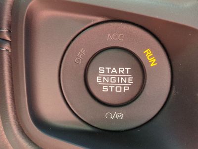 2026 Jeep Wrangler - Photo 33
