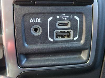 2026 Jeep Wrangler - Photo 26