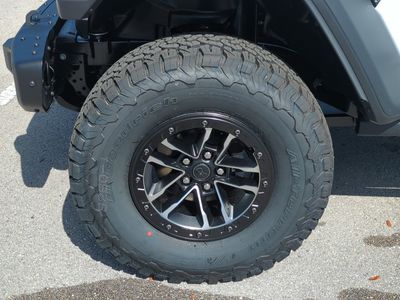2026 Jeep Wrangler - Photo 11