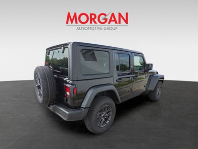 2026 Jeep Wrangler - Photo 5
