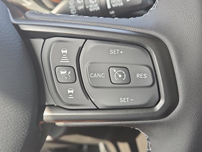 2026 Jeep Wrangler - Photo 27