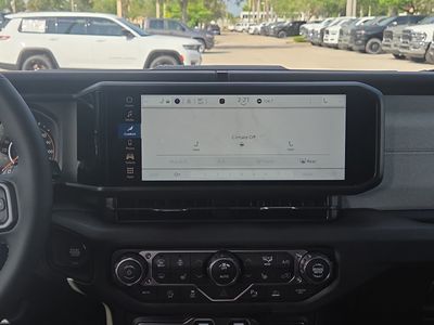 2026 Jeep Wrangler - Photo 19
