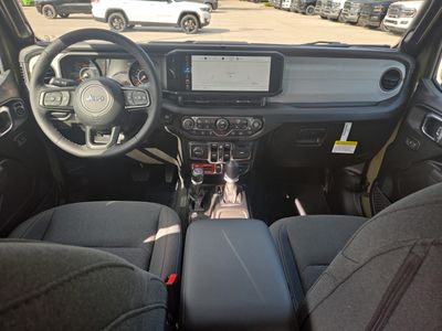 2026 Jeep Wrangler - Photo 16
