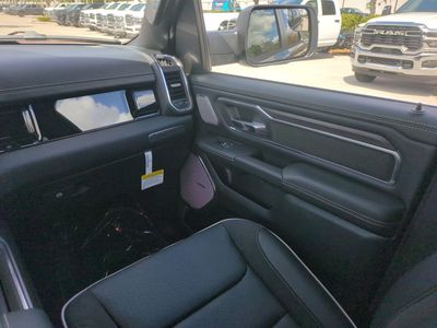 2026 Ram 1500 — photo 17 view