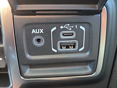 2026 Jeep Gladiator — photo 24 view