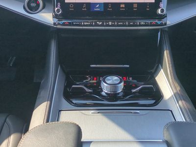 2026 Jeep Grand Wagoneer - Photo 20