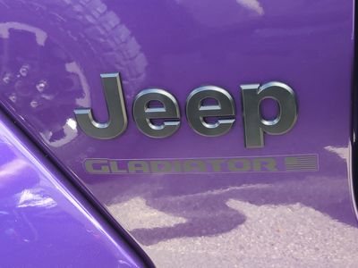 2026 Jeep Gladiator - Photo 13