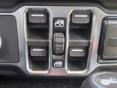 2026 Jeep Wrangler — photo 25 view