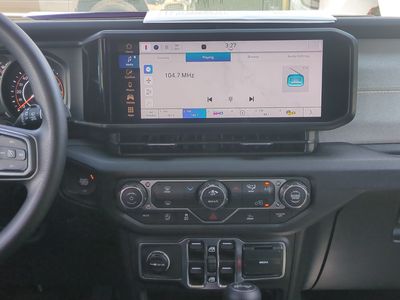 2026 Jeep Wrangler — photo 20 view