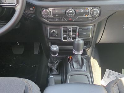 2026 Jeep Wrangler — photo 21 view