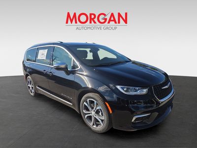 2026 Chrysler Pacifica — side profile view