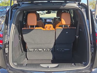 2026 Chrysler Pacifica — photo 13 view