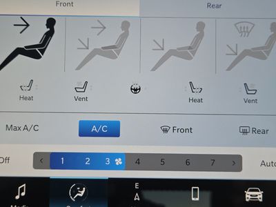 2026 Chrysler Pacifica — photo 26 view