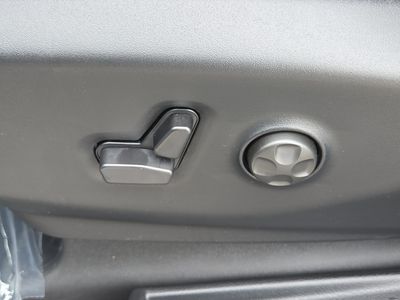 2026 Chrysler Pacifica - Photo 21