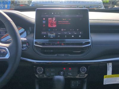 2026 Jeep Compass — photo 18 view