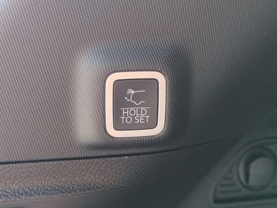 2026 Jeep Grand Cherokee — photo 14 view