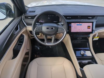 2026 Jeep Grand Cherokee — photo 17 view