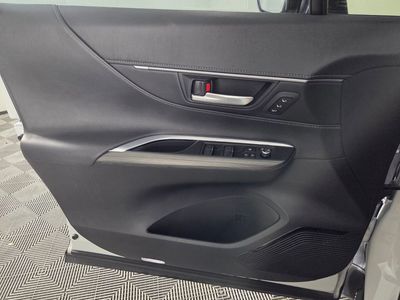 2024 Toyota Venza - Photo 22