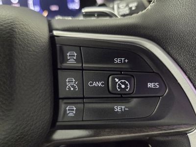 2025 Jeep Grand Cherokee - Photo 17