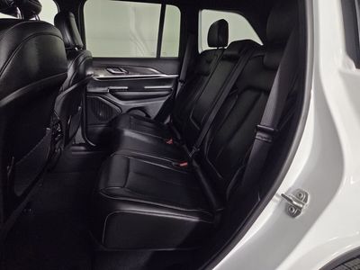2025 Jeep Grand Cherokee - Photo 24