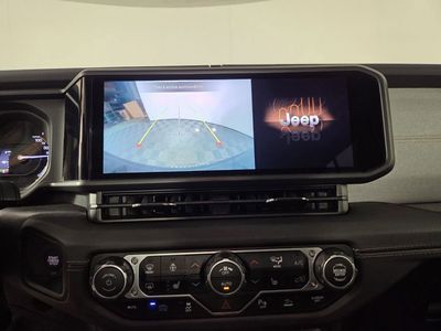 2025 Jeep Wrangler - Photo 20