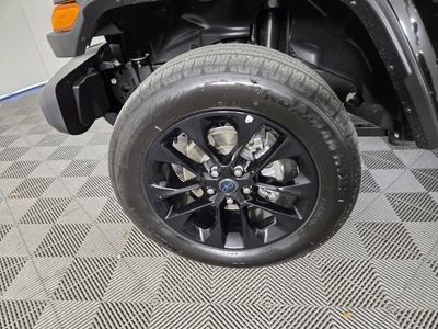 2025 Jeep Wrangler - Photo 10