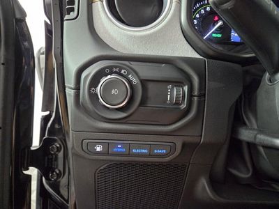 2025 Jeep Wrangler - Photo 23