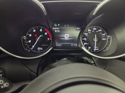 2022 Alfa Romeo Giulia - Photo 16