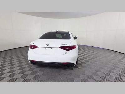 2022 Alfa Romeo Giulia - Photo 42