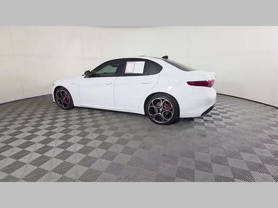2022 Alfa Romeo Giulia - Photo 45