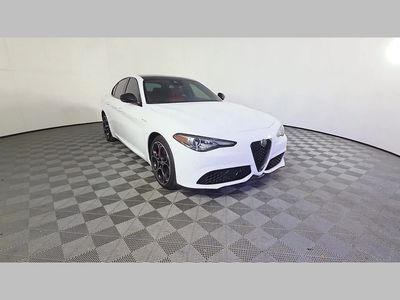 2022 Alfa Romeo Giulia - Photo 53