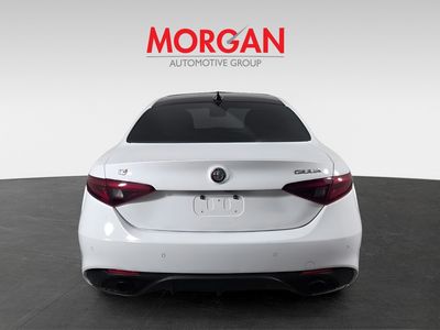 2022 Alfa Romeo Giulia - Photo 6