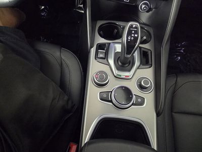2024 Alfa Romeo Giulia - Photo 15