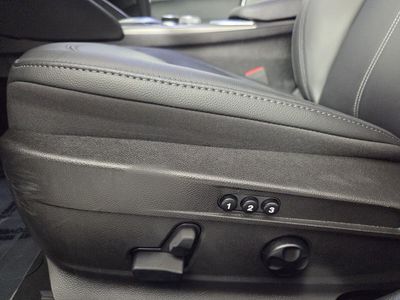 2024 Alfa Romeo Giulia - Photo 13