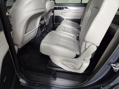 2025 Jeep Wagoneer - Photo 25