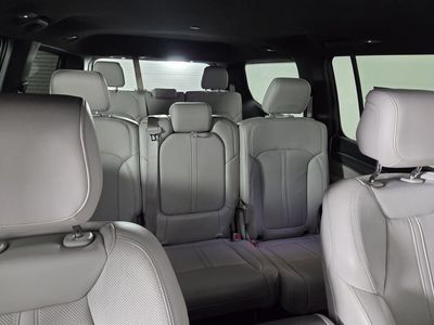 2025 Jeep Wagoneer - Photo 34