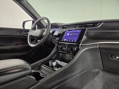2025 Jeep Grand Cherokee - Photo 31